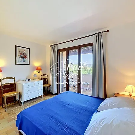 Mazet T2 Avec Balcon 4 Pers Résidence Hubac Bleu à Cavalière Appartement *
