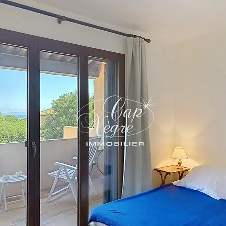Mazet T2 Avec Balcon 4 Pers Résidence Hubac Bleu à Cavalière Appartement Le Lavandou
