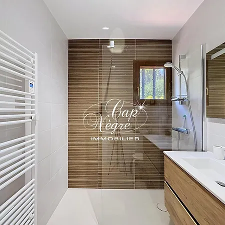 Mazet T2 Avec Balcon 4 Pers Résidence Hubac Bleu à Cavalière * Le Lavandou